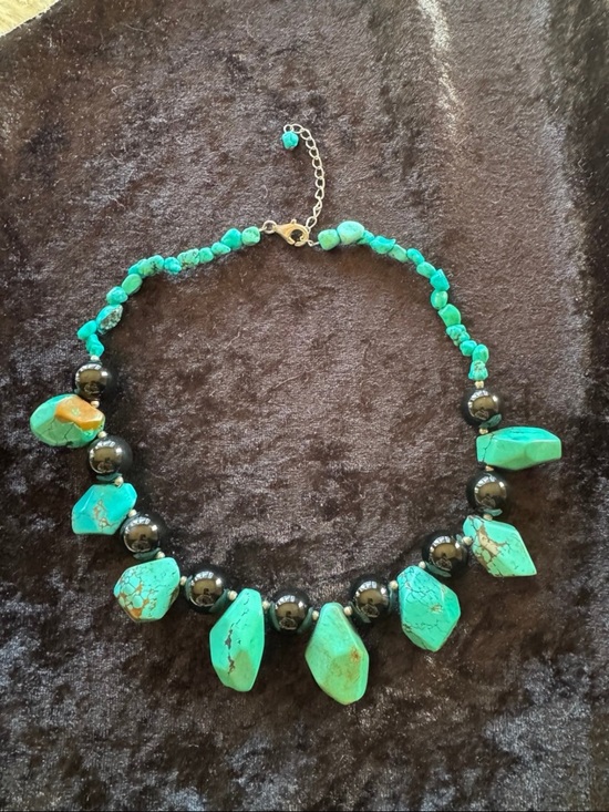 Vintage Jewelry - Vintage Turquoise and Black Onyx Statement Necklace